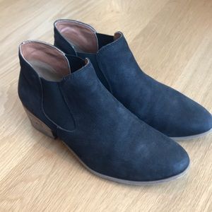 BP (Nordstrom) black booties